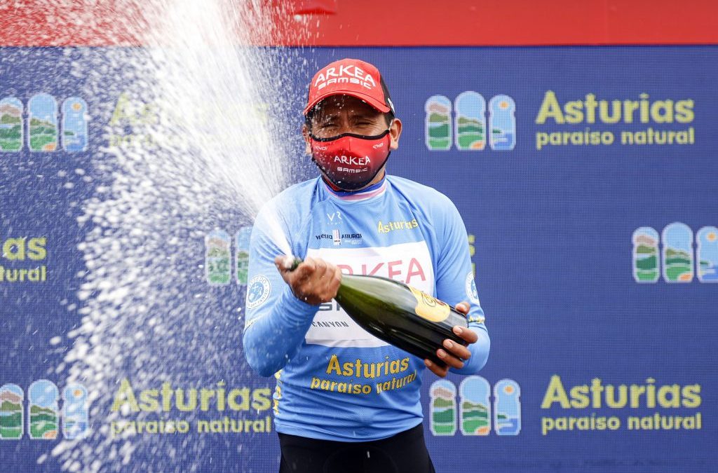 Nairon Quintana festeja en Asturias