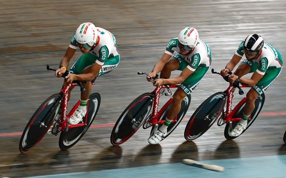 Peru welcomes Mexican cyclists