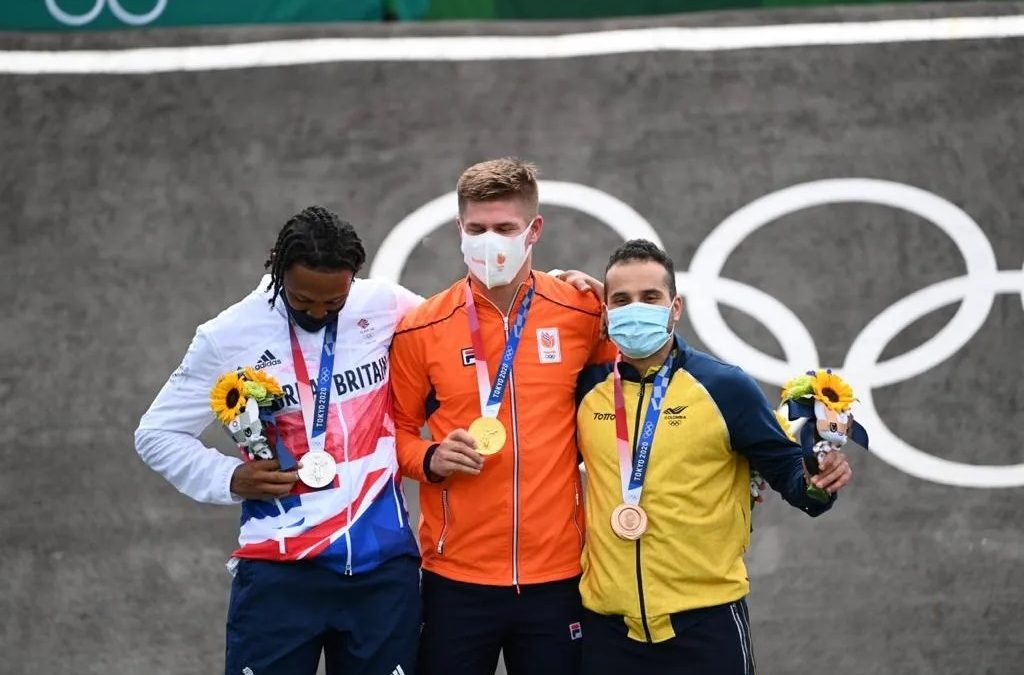 Carlos Ramírez da a Colombia bronce en el BMX de Tokio