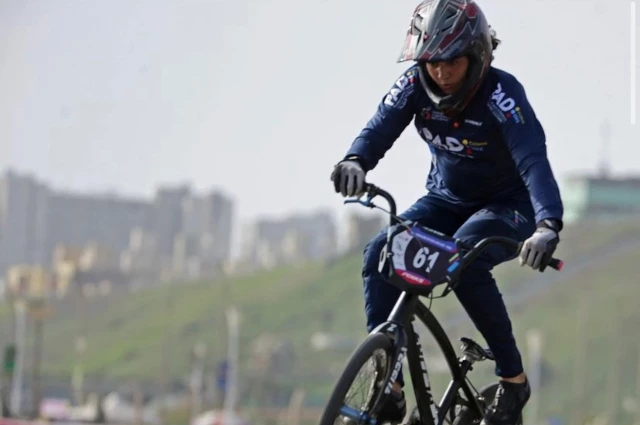 Agustina Cavalli and Mateo Carmona, youth kings of BMX in Buga