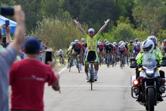 Sebastián Rodríguez es el primer malla oro de la Vuelta Ciclista del Uruguay 2022