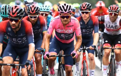 Carapaz defended the pink jersey on stage 15 of the Giro d’Italia