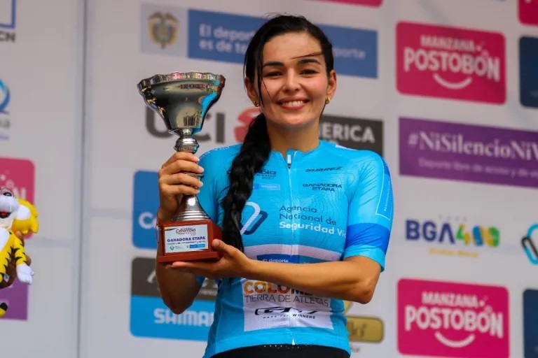 Estefanía Herrera rompió el dominio y ganó quinta etapa en Vuelta a Colombia