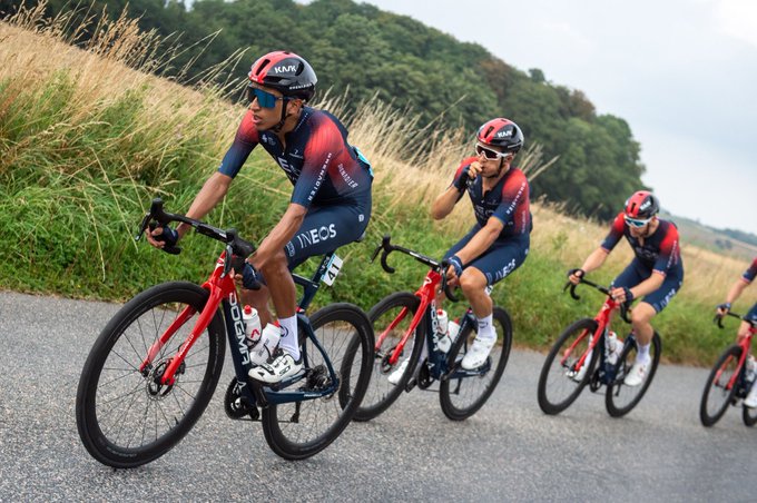 Egan Bernal continúa su temporada en el Tour de Alemania