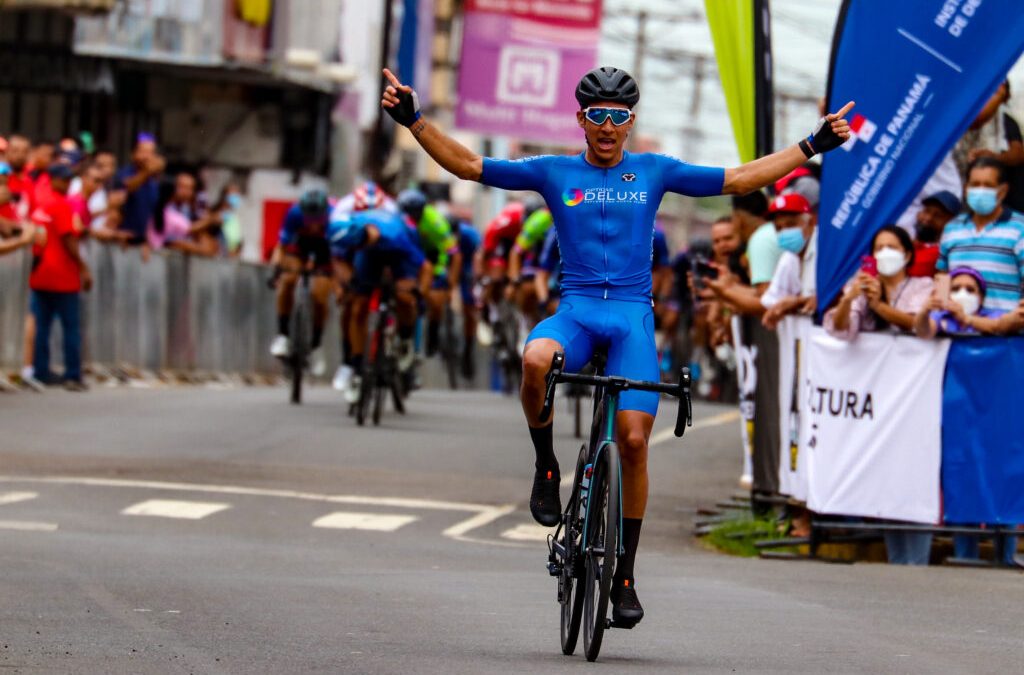 Luis López, primer líder del Tour de Panamá