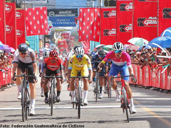 Panameño Franklin Archibold roba protagonismo en segunda etapa de la Vuelta a Guatemala