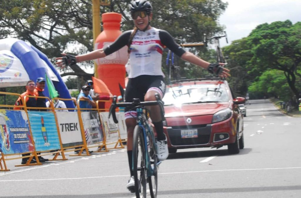 Wilmarys Moreno abre con triunfo I Vuelta a Venezuela Femenina
