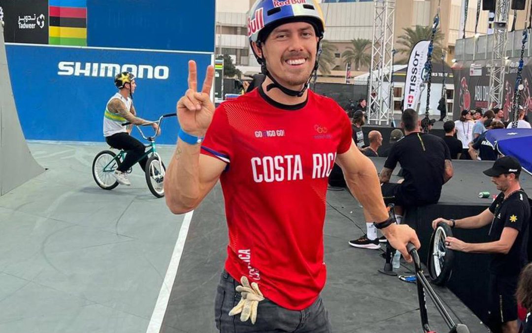 ¡Kenneth Tencio está en la final mundial de BMX Freestyle!