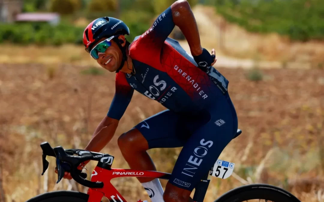 Brandon Rivera seguirá custodiando a Egan Bernal un año más en el Ineos Grenadiers