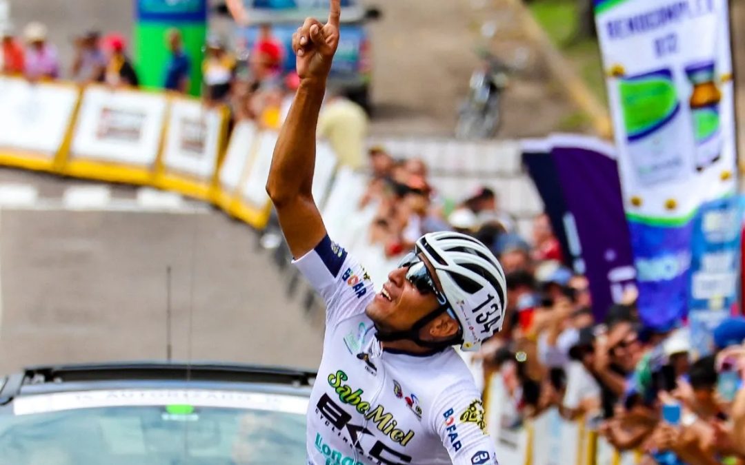 Franklin Lugo gives the first blow and is the new leader of the Tour of Táchira