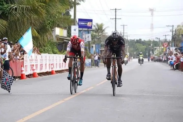 Augusto Sánchez finished off and is the new leader of the Tour for Just Peace