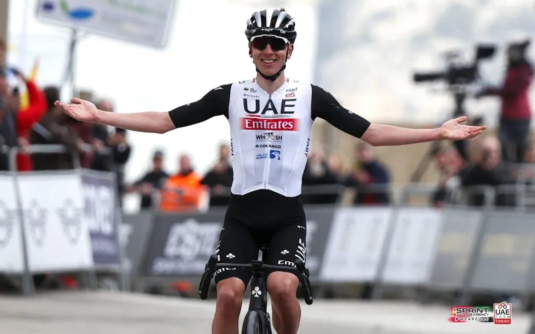 Tadej Pogacar arranca puntero en la Vuelta a Andalucía; Santiago Buitrago lo mejor de América