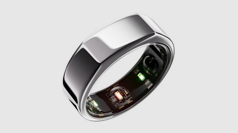 What is the Oura Ring and what is it used for in cycling?