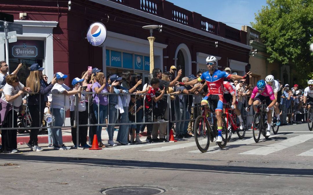 Pablo Anchieri trepó a la punta de la Vuelta Ciclística a Uruguay