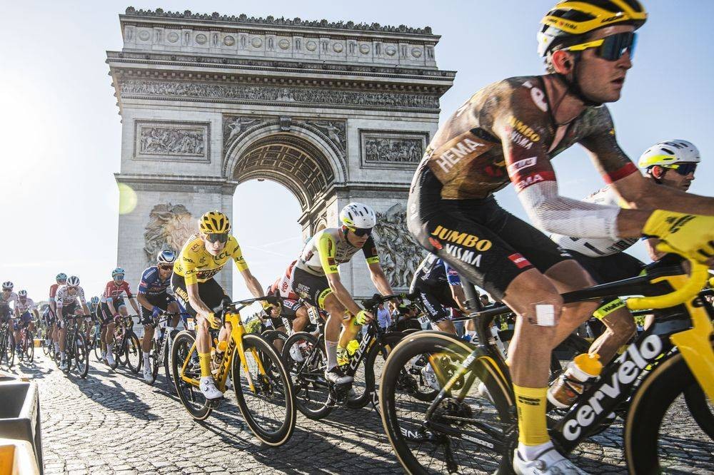 La UCI renueva normas y aumenta multas por usar prototipos en el Tour de Francia 2023