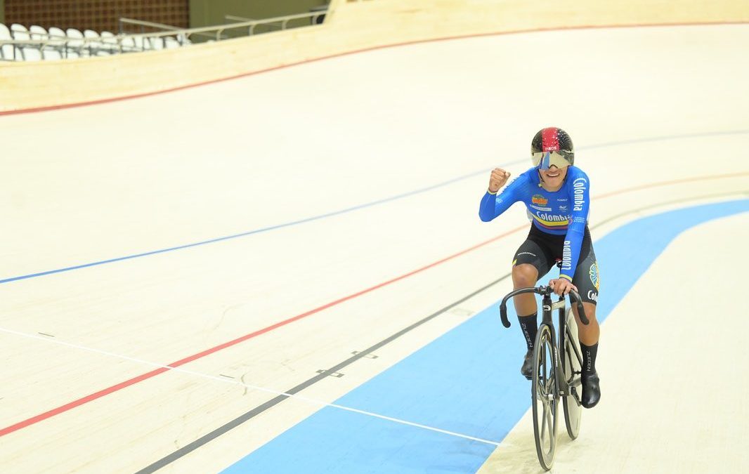 Juliana Londoño reaches four gold medals at the Asunción velodrome