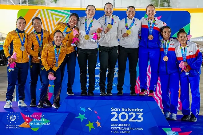 Mexico begins with dominance on the track of the Centrocaribes de San Salvador 2023
