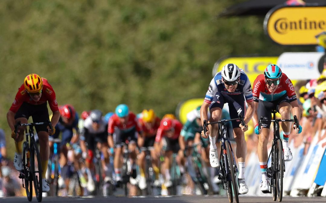 Kasper Asgreen sonrió por vez primera en el Tour tras larga escapada