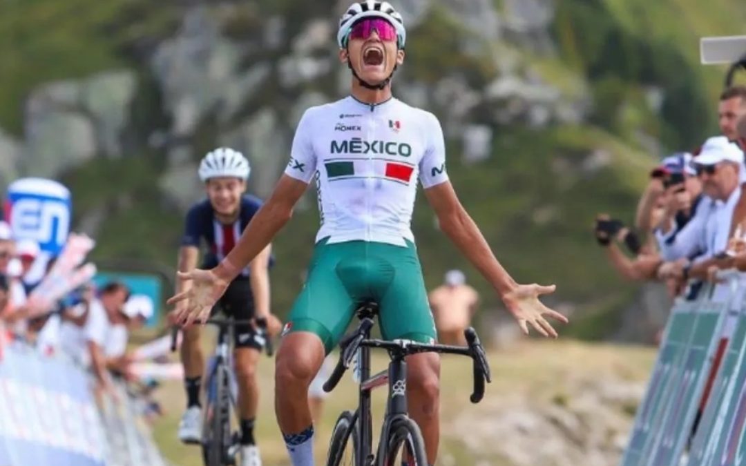 Isaac Del Toro regresa a Latinoamérica a lo más alto del Tour de l’Avenir