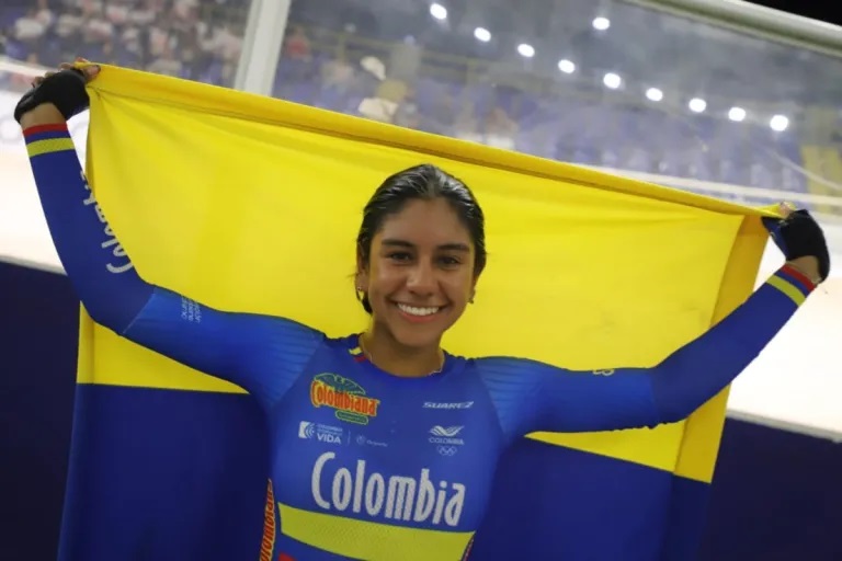 Colombia wins gold and silver in the Junior Cycling World Championship in Cali