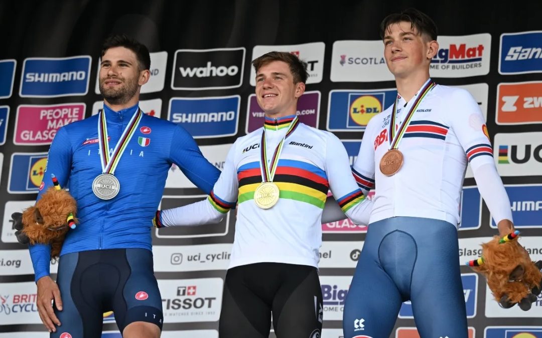 Remco Evenepoel wins the duel against Filippo Ganna and is the new time trial world champion