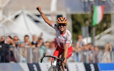 Pauline Ferrand-Prévot es la nueva campeona del mundo de gravel