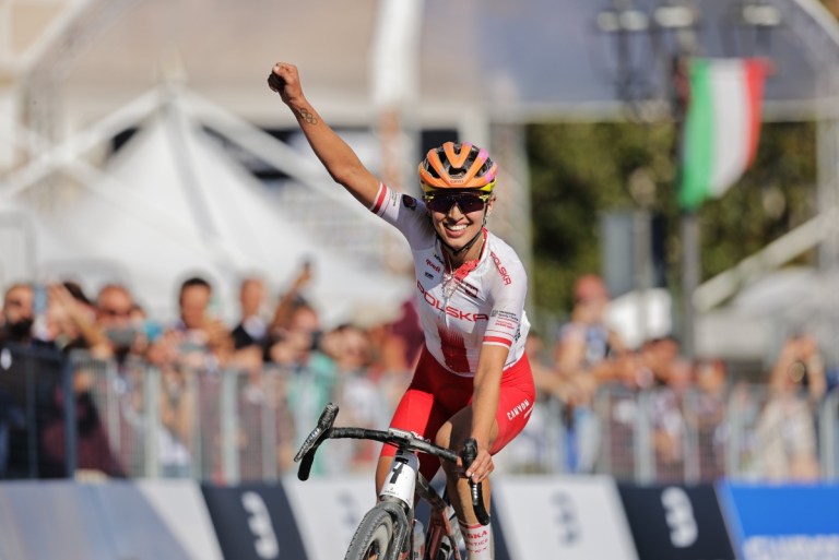 Pauline Ferrand-Prévot es la nueva campeona del mundo de gravel