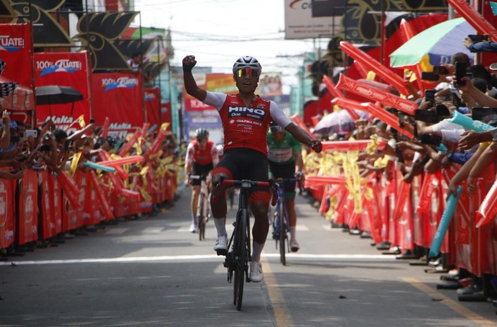 Sergio Chumil triunfó en la cuarta etapa de la Vuelta a Guatemala
