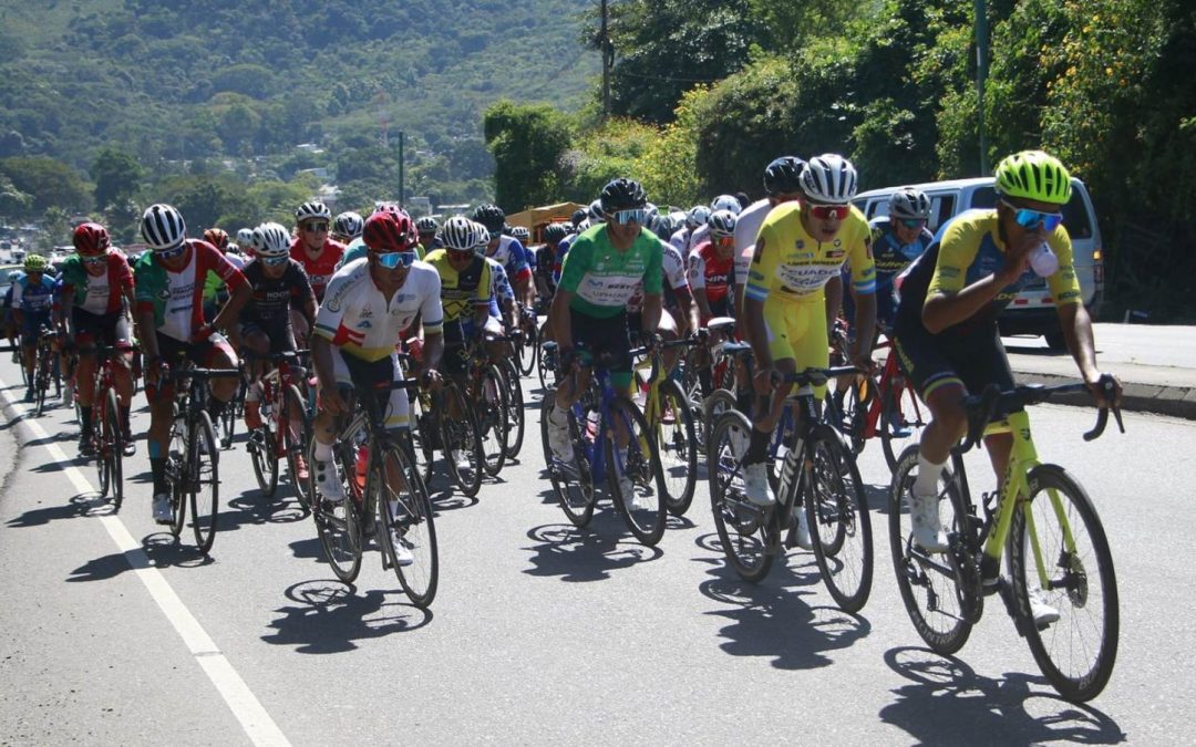 Le tercera jornada de la Vuelta a Guatemala fue para Pablo Alarcón