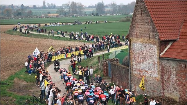 La UCI contempla cambiar París-Roubaix y Flandes a octubre