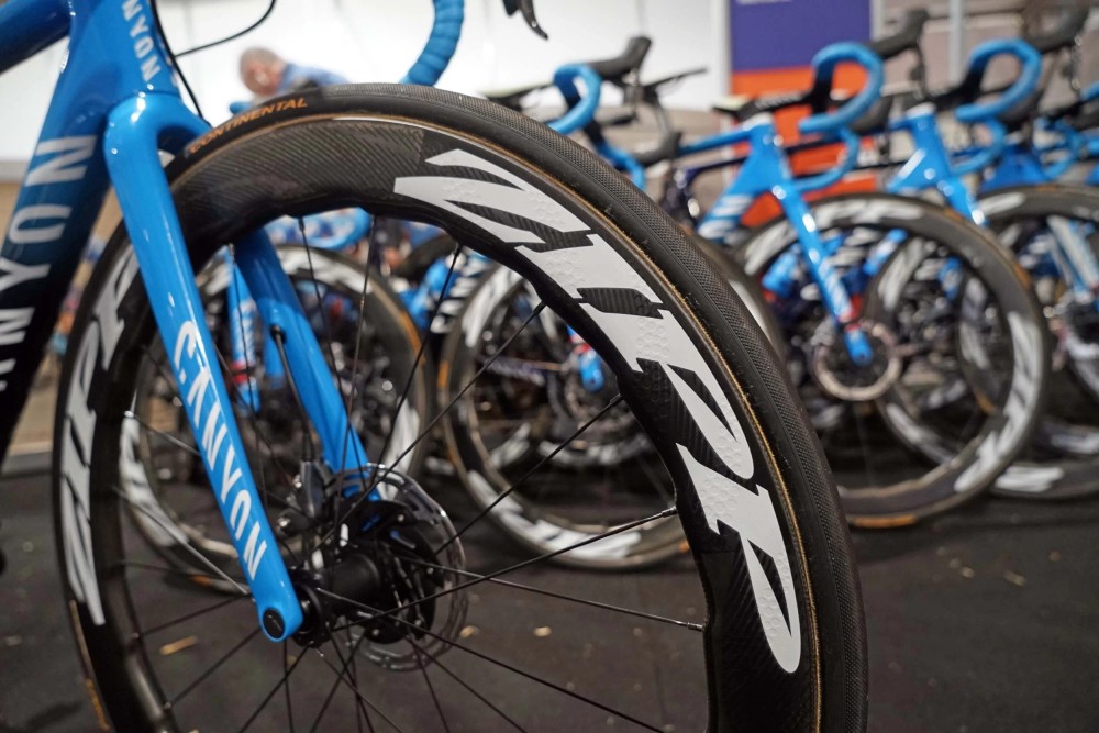 New UCI guideline on hookless rims