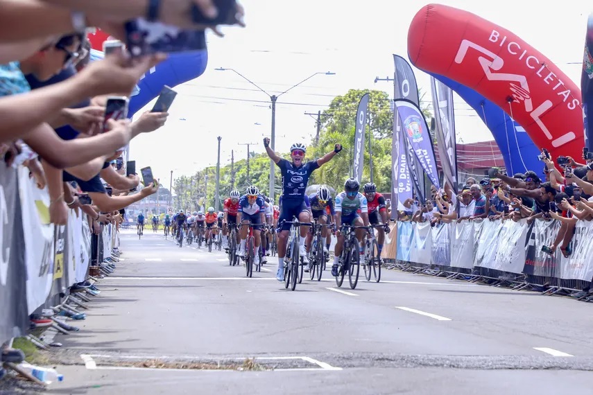 Vuelta a Chiriquí 2024: Bredio Ruiz gana etapa y Rojas es el nuevo líder