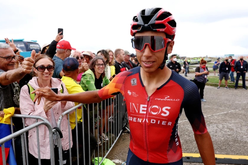 Egan Bernal estará en el Tour de Francia 2024 como principal gregario de montaña