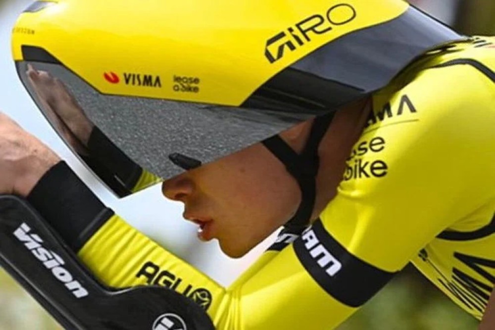 UCI gives green light to Visma-Lease a Bike’s controversial helmet