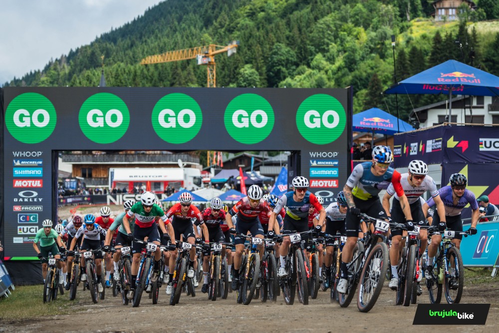 Alan Hatherly vence con autoridad en la Copa del Mundo XCO de Les Gets