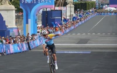 Remco Evenepoel saca doblete olímpico al ganar el oro en la ruta