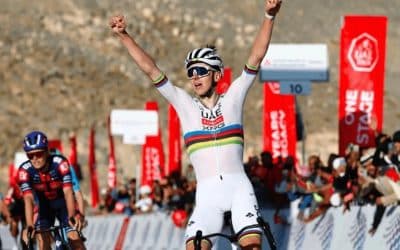 Un potente Tadej Pogacar gana en Jebel Jais y toma el mando del UAE Tour