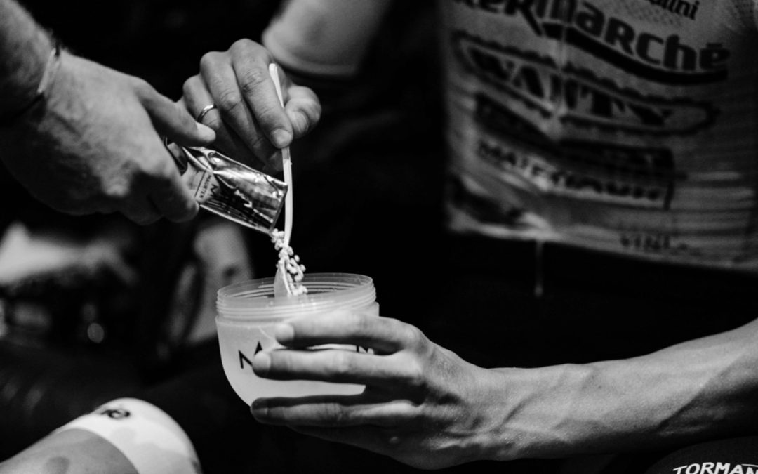 What are the benefits of bicarbonate for cyclists?