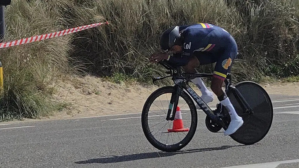 Diego Dueñas, bronce en la Copa Mundo de Paracycling