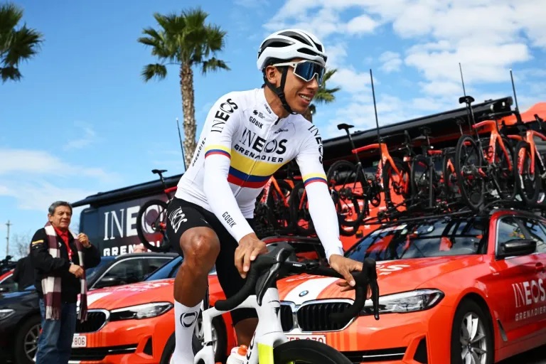 Egan Bernal regresa al Giro de Italia a la cabeza del Ineos-Grenadiers