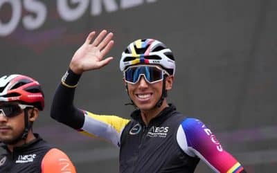 Podio ibérico en la primera etapa montañosa del Giro de Italia 2025