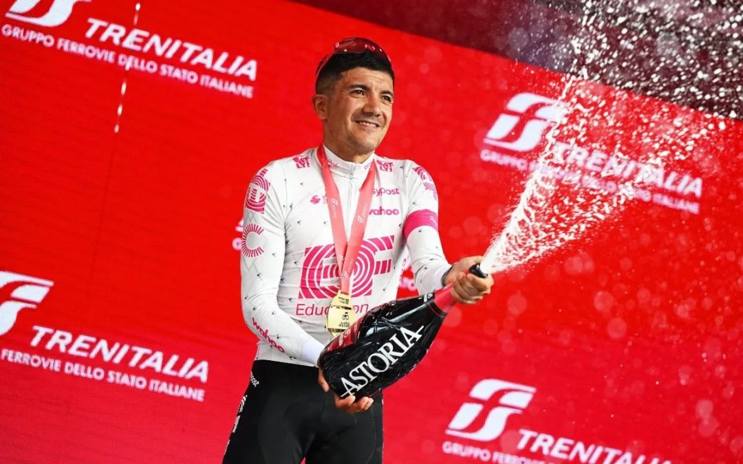 Richard Carapaz llega a cuatro éxitos parciales en el Giro de Italia