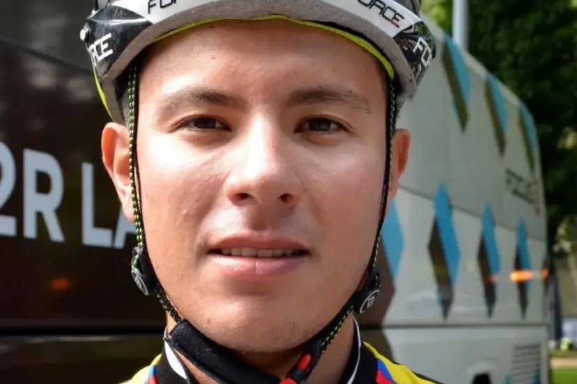 Luto en el ciclismo colombiano: muere Jonathan Paredes tras ser atropellado en Boyacá