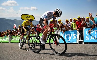 ¿Sentado o de pie? Por qué ya no se sube como antes en el ciclismo profesional