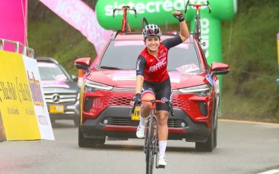 Andrea Ramírez se pone líder de la Vuelta a Colombia Femenina