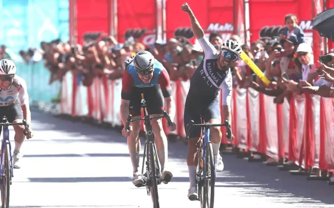 Panamanian Bolívar Espinoza dominates the first stage of the Tour of Guatemala 2025