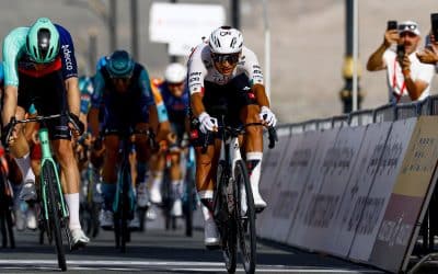 Isaac del Toro gana la jornada inaugural del UAE Tour