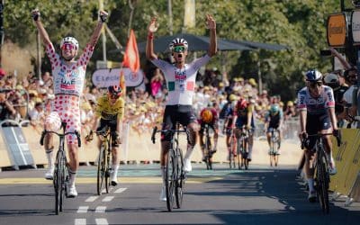 Embestida de Isaac del Toro en Barcelona le permite ganar la segunda etapa del Tour