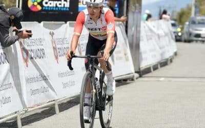 Kevin Navas gana la etapa reina y Héctor Álvarez sigue liderando la Vuelta al Ecuador